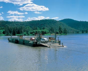 Webbs Creek Ferry, Wisemans Ferry