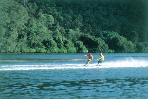 Skiing on the Hawkesbury River